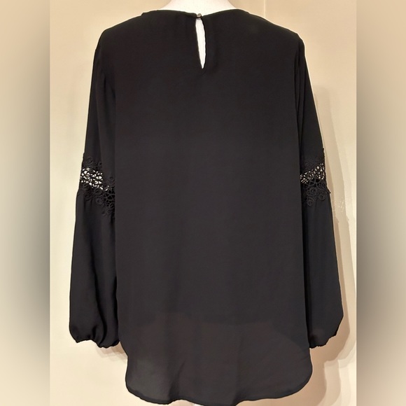 Ava & Viv Black Blouse With Lace Sleeve Detail - Picture 5 of 9